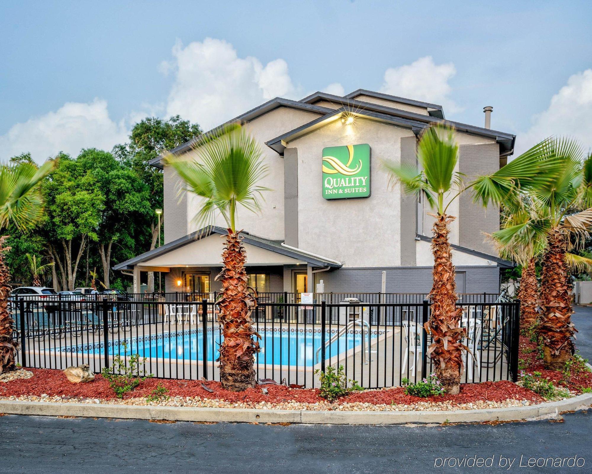 Quality Inn & Suites Leesburg Chain Of Lakes Exterior photo